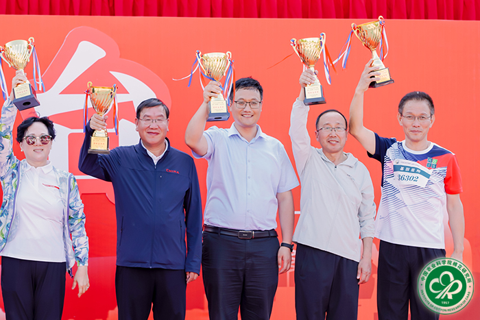 3-获奖现场XIU.jpg