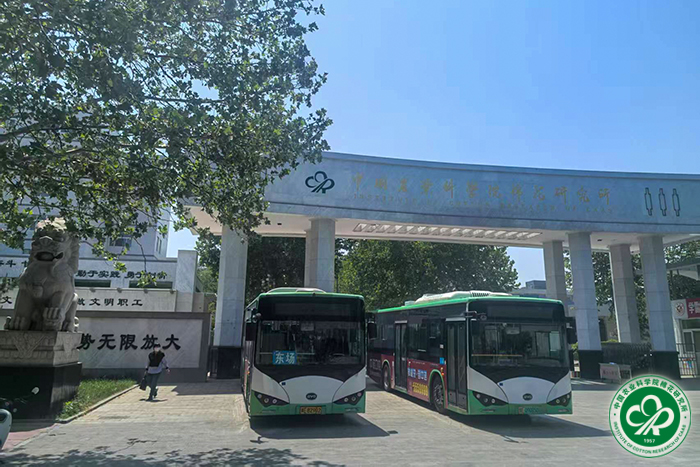4.班车待发xiu.jpg