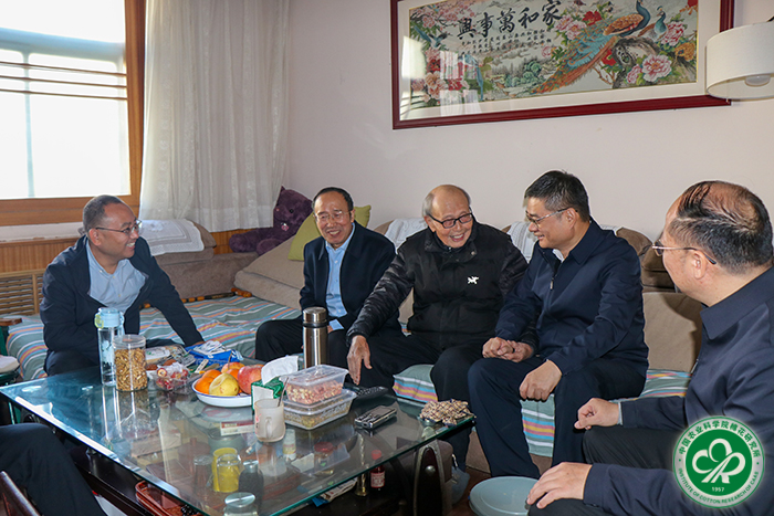慰问现场2xiu.jpg